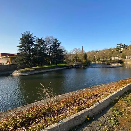 L'intimiste A Lo - Atypique - Duplex Prive Equipe - Gare - Centre - Parking Gratuit - Entree Autonome - En Mezzanine - Wifi - Netflix - Lave-linge * Saint-Lô