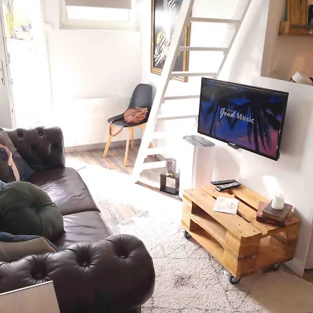 L'intimiste A Lo - Atypique - Duplex Prive Equipe - Gare - Centre - Parking Gratuit - Entree Autonome - En Mezzanine - Wifi - Netflix - Lave-linge Apartament
