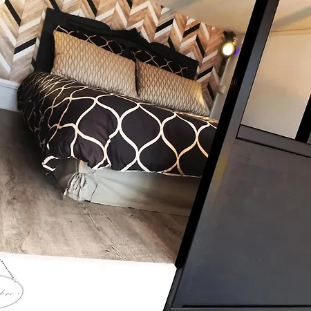 L'intimiste: Private Duplex In Saint-lô Apartment *