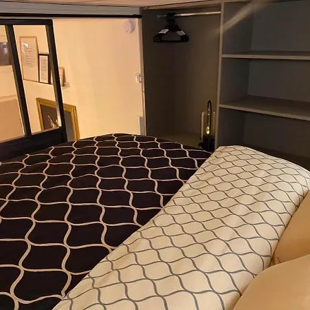 L'intimiste A Lo - Atypique - Duplex Prive Equipe - Gare - Centre - Parking Gratuit - Entree Autonome - En Mezzanine - Wifi - Netflix - Lave-linge * Saint-Lô
