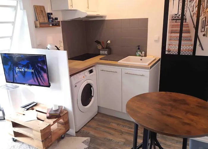 L'intimiste: Private Duplex In Saint-lô Apartment *