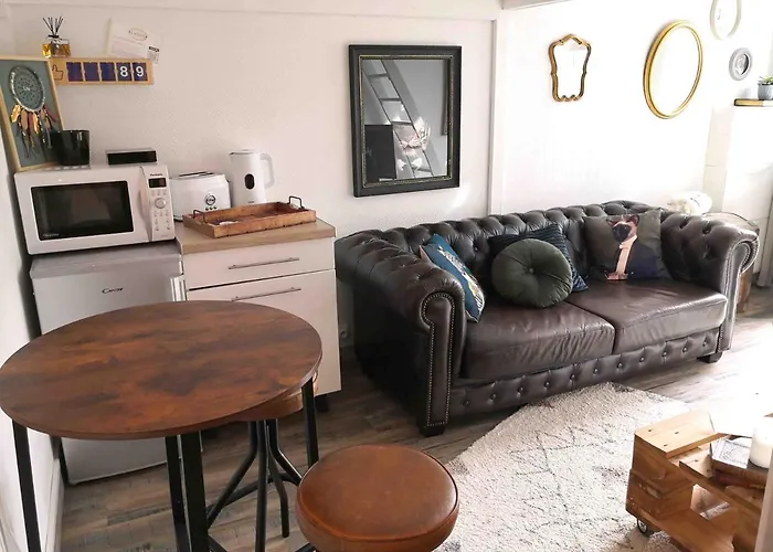 Apartment L'intimiste: Private Duplex In Saint-lô *