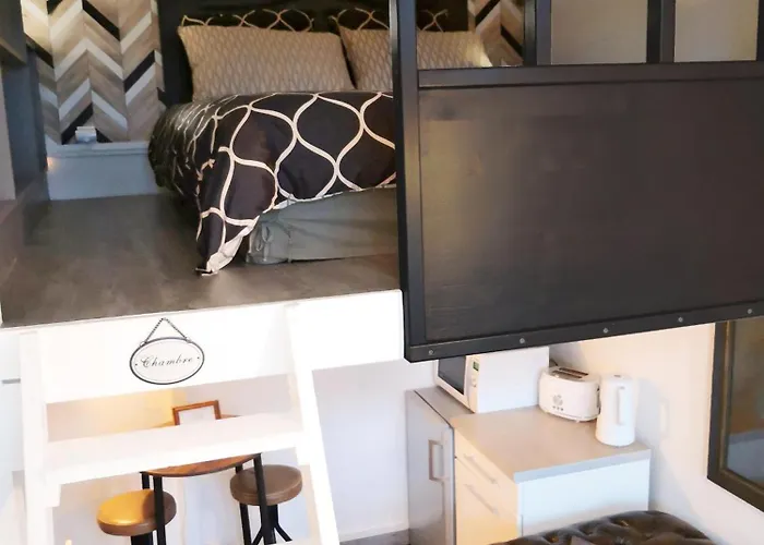 L'intimiste: Private Duplex In Saint-lô Saint-Lo