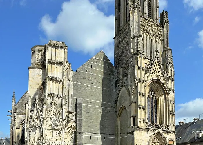 Apartment L'intimiste: Private Duplex In Saint-lô